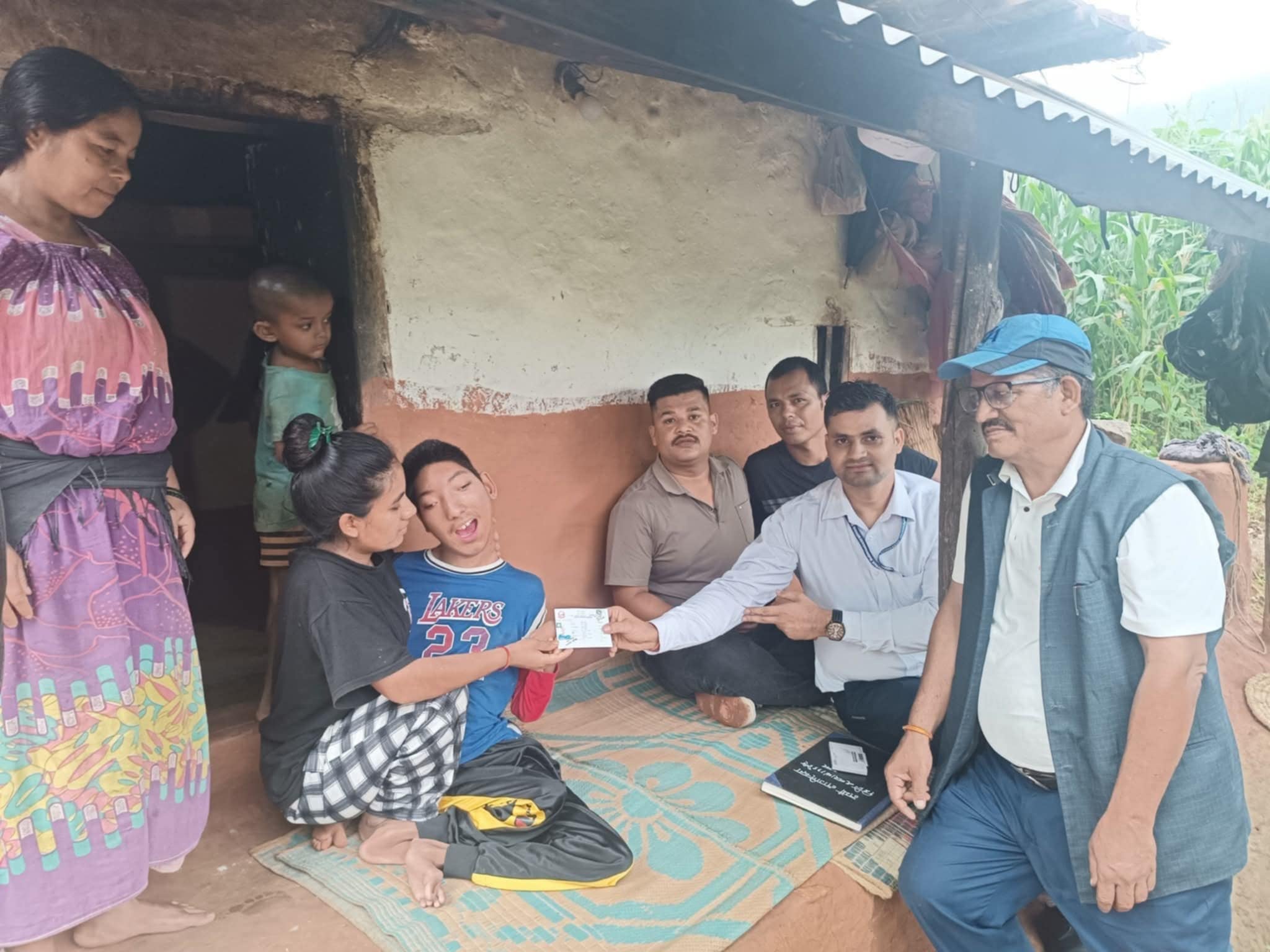 अशक्त अपांगलाई घरमै नागरिकता 