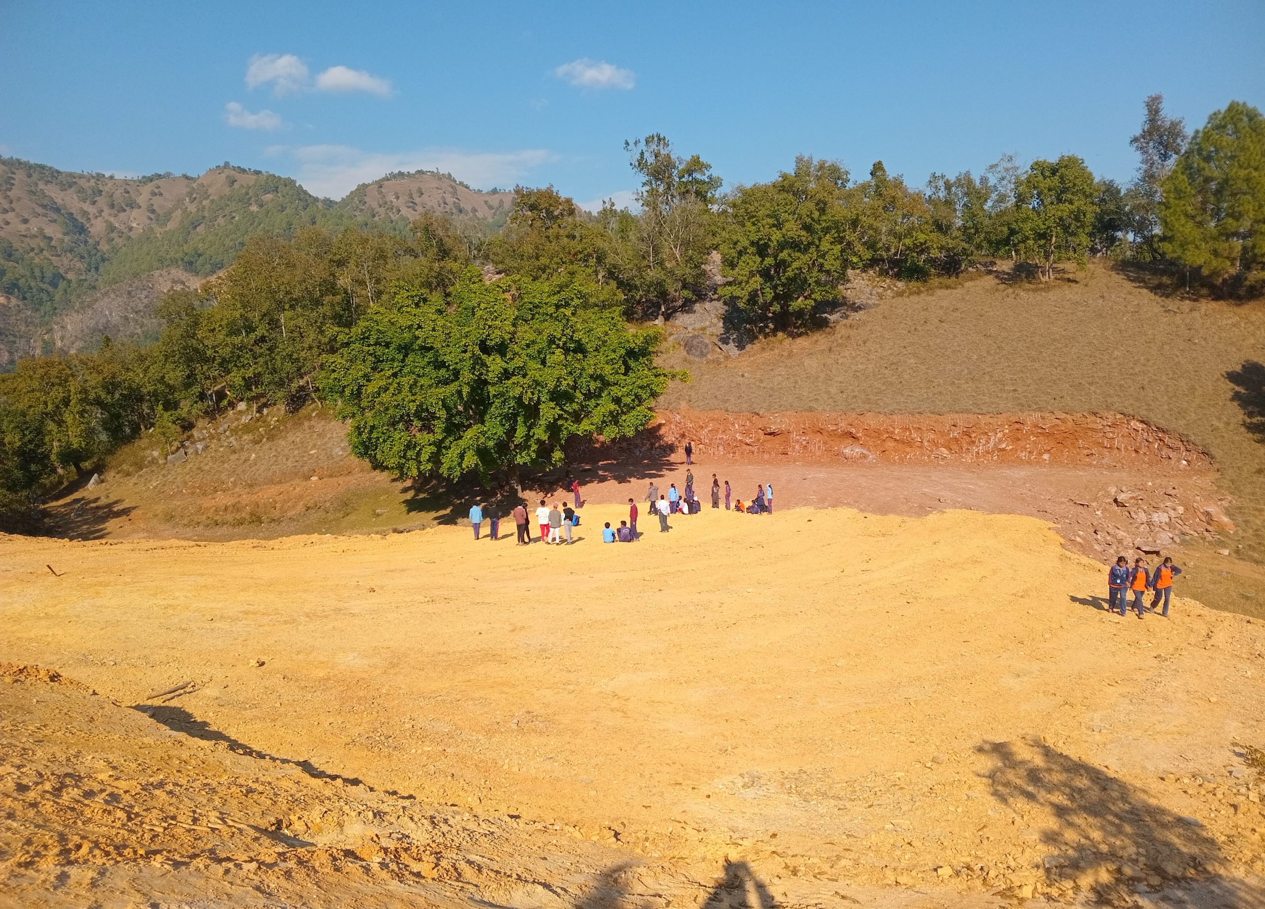 झिमरुक गाउँपालिकाको थारुखर्कमा खेलमैदान बन्दै, यसैवर्ष खेलमैदान पूरा गरिदिन युवाको माग