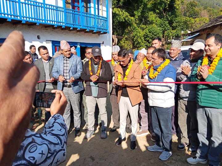 दम्ती–धाईरे–अधेरी सडक खण्ड कालोपत्रे हुँदै, मन्त्री थापाबाट शिलान्यास