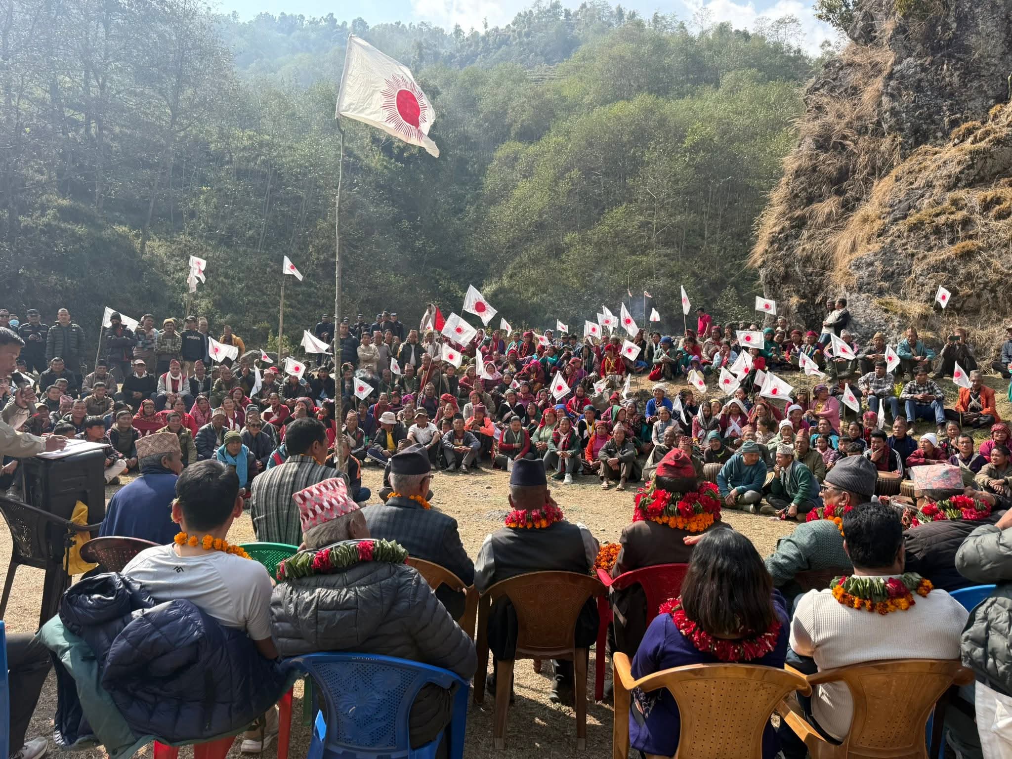 उम्मेदवार थापा सहितको चुनावी प्रचार अभियान स्याउलिवाङबाट शुरु