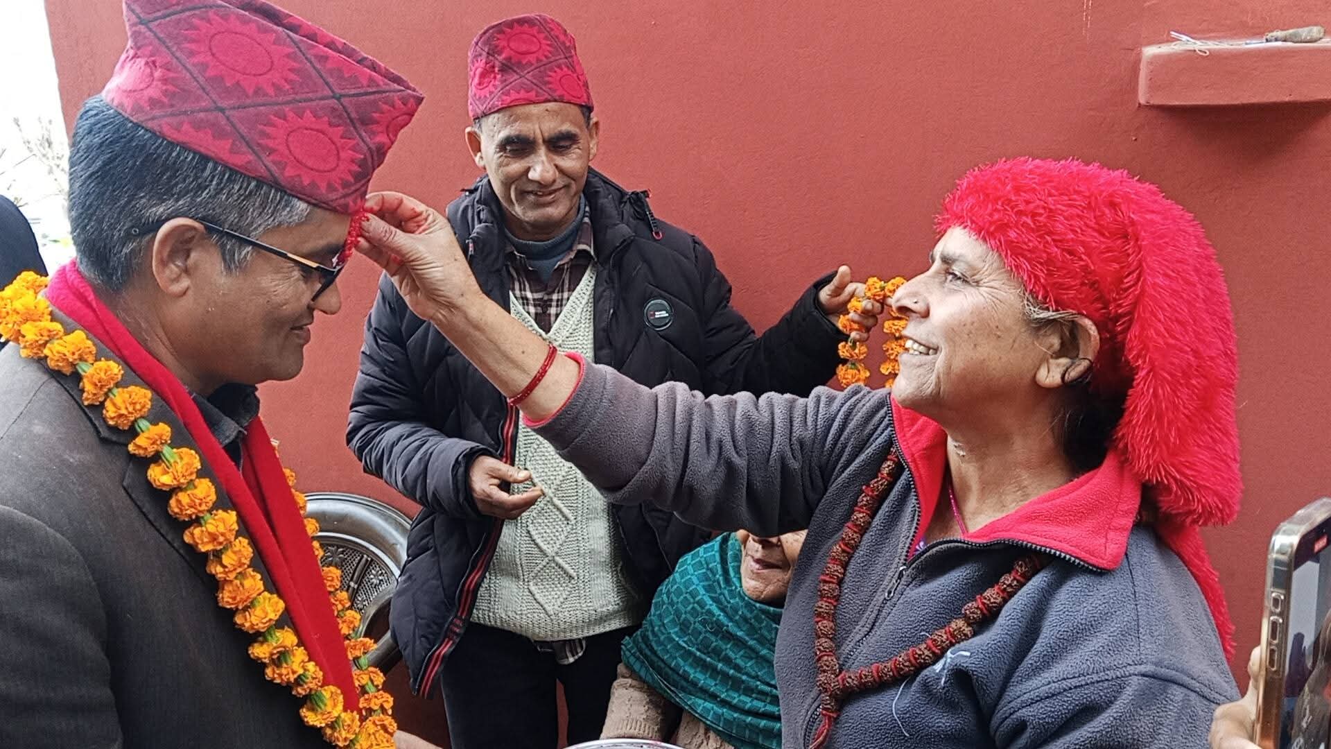 झिमरुकमा एमालेको घरदैलो अभियान शुरु