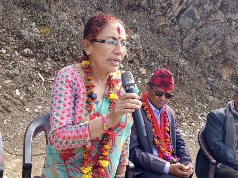 सूर्य चिन्हमा मतदान गर्न सहिद उमेशचन्द्र थापा पत्नी लक्ष्मीको आव्हान