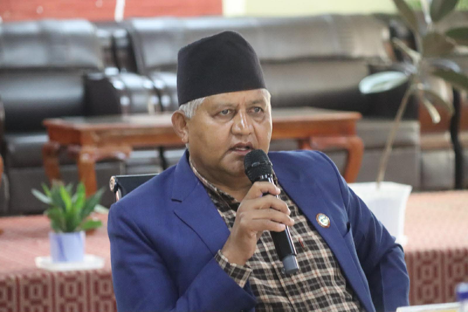 बजेटलाई ‘साइज’मा ल्याउन मुख्यमन्त्री आचार्यको निर्देशन