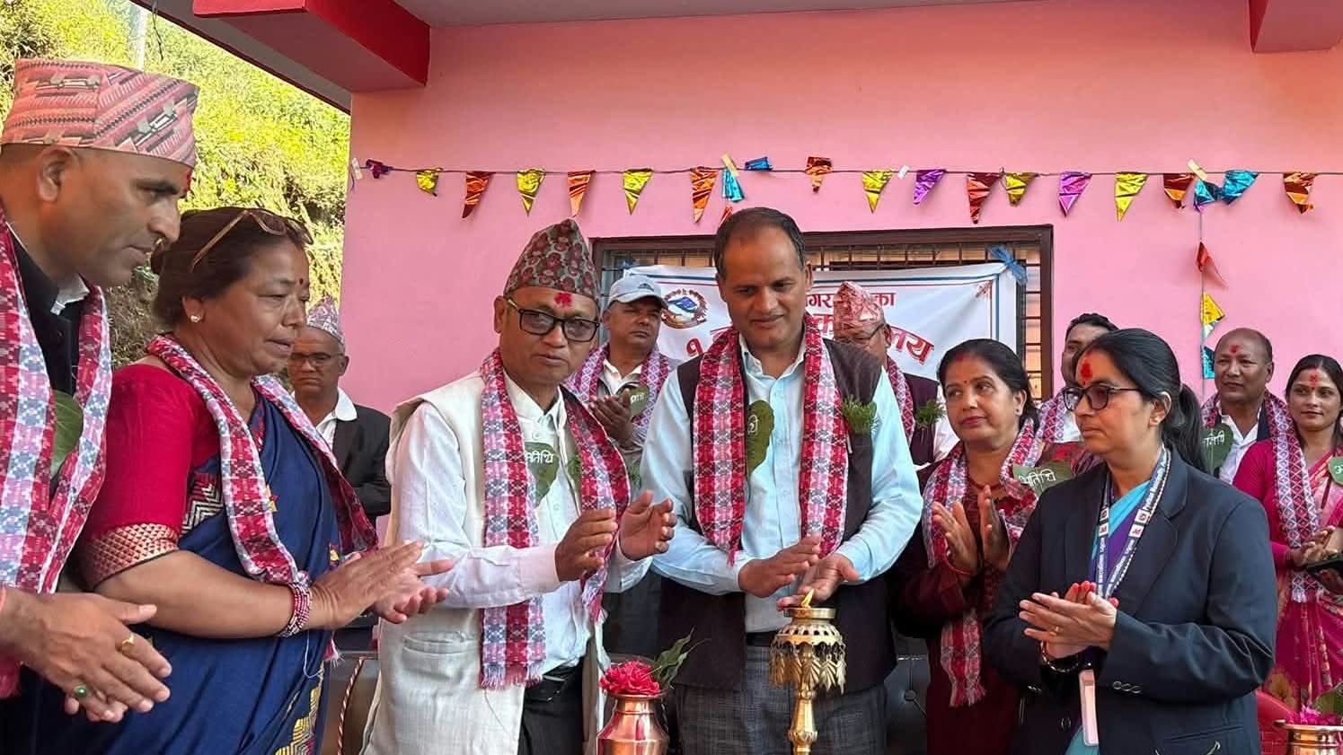प्यूठान नगरपालिका–१ को प्रशासनिक भवन उद्घाटन, ५५ लाख खर्चिएर भवन निर्माण